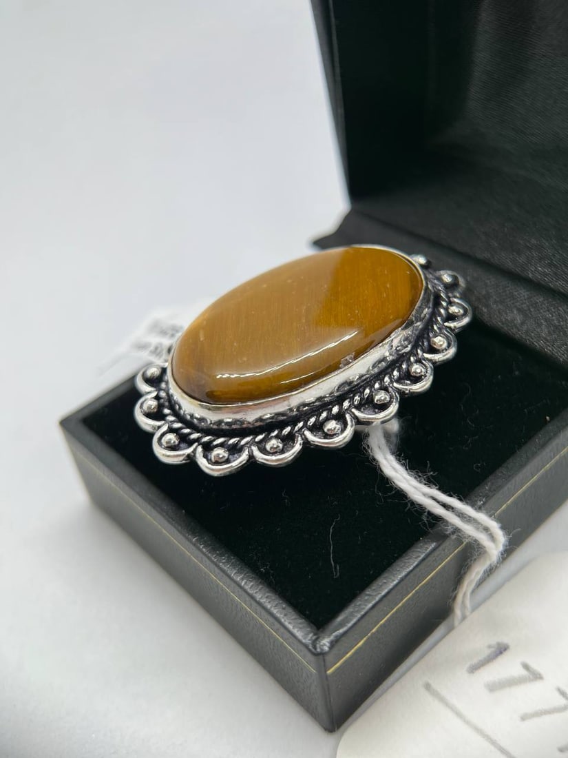 VINTAGE TIGER EYE STONE SILVER RING (1 of 3)