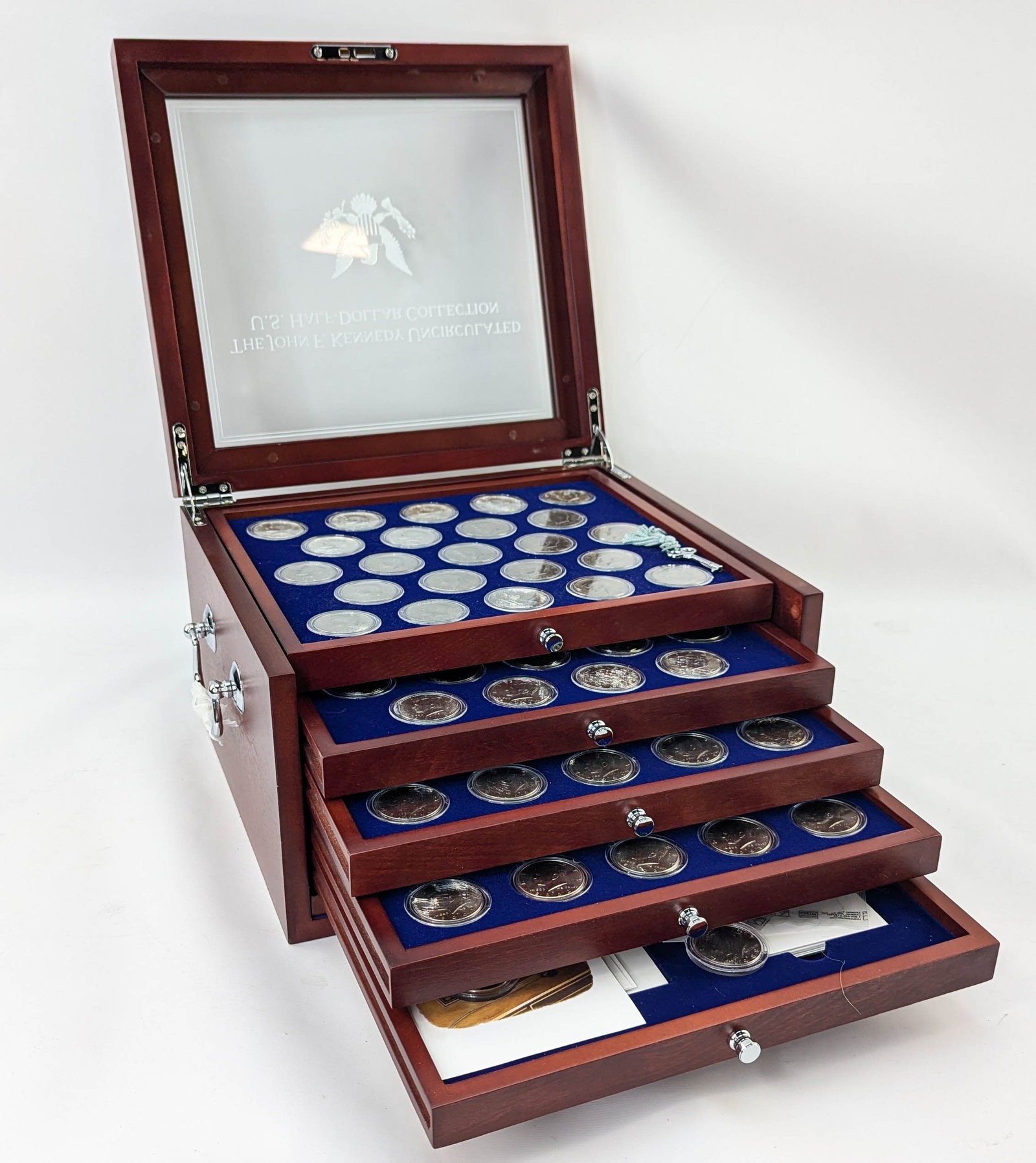 Grp 106 Kennedy Half Dollars with Case (1 of 10)