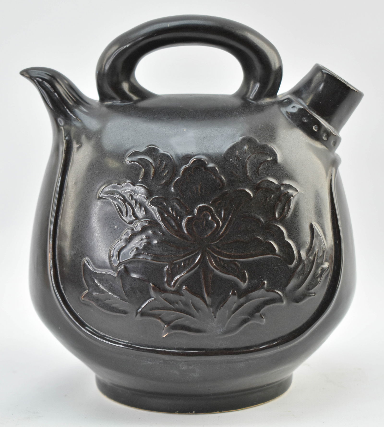 Chinese Cizhou or Ding Type Black Glaze Floral Relief Ewer (1 of 5)