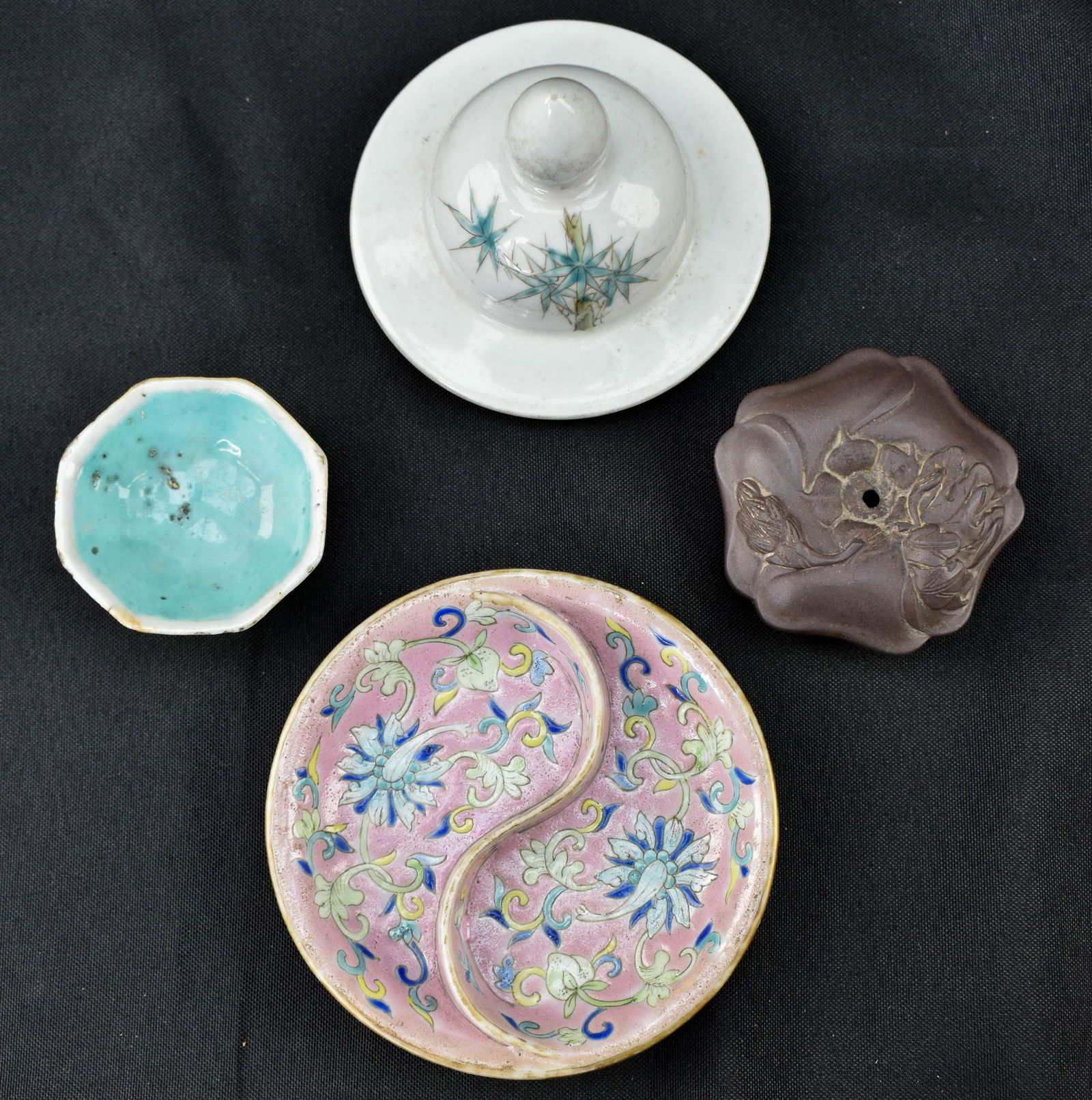 4 Antique Porcelain & Pottery Pieces, One with Tongzhi Mark (1 of 11)