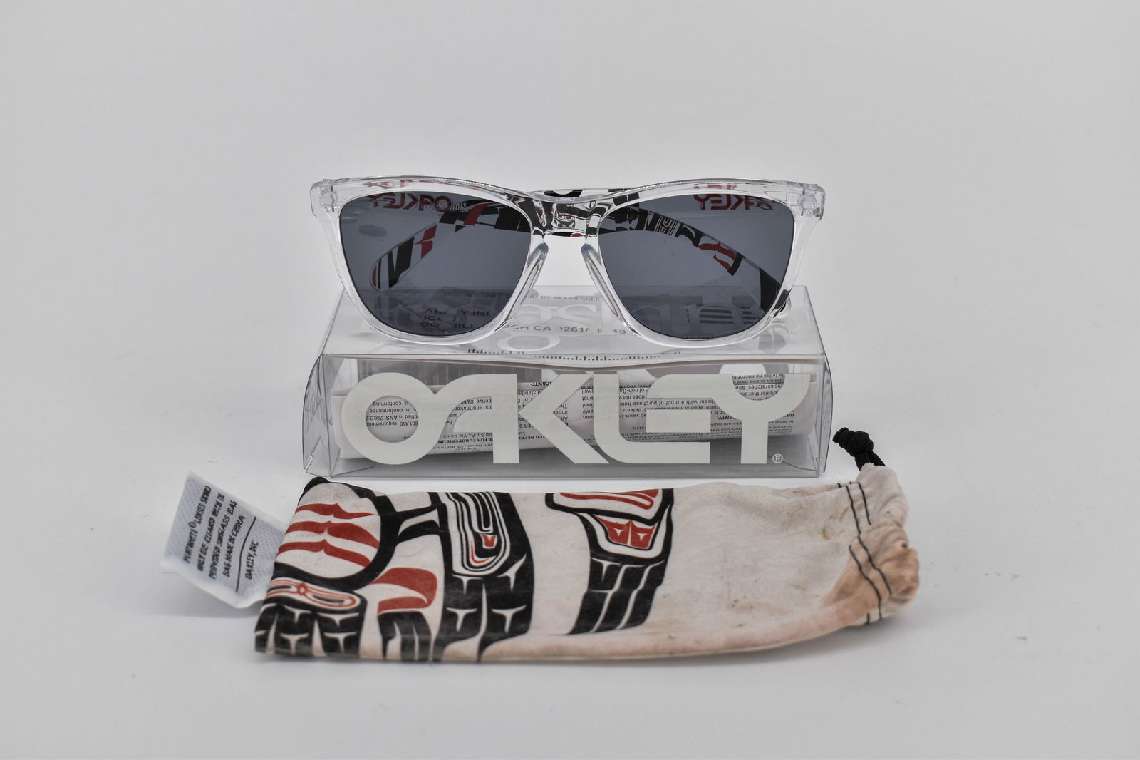 Oakley Danny Kass Frogskin Sunglasses, Polished Clear/Grey (1 of 8)