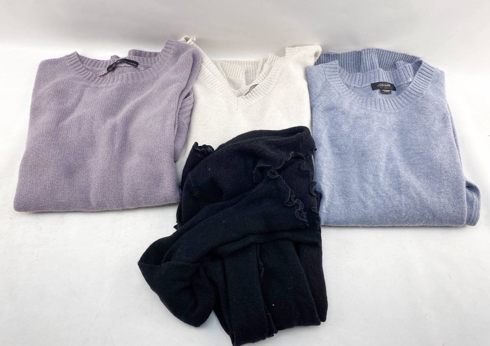 Four Casmari, Christopher Fischer, & 360Cashmere Cashmere Sweaters, S/M (1 of 6)