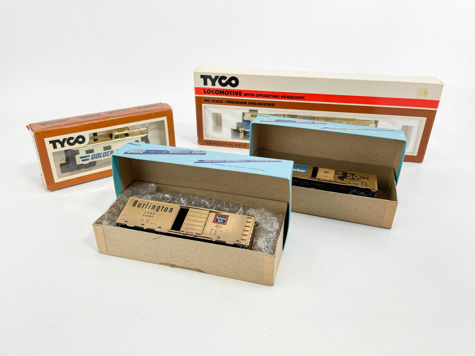 Grp 4 HO Scale Golden Eagle Model Railroad Trains (1 of 17)