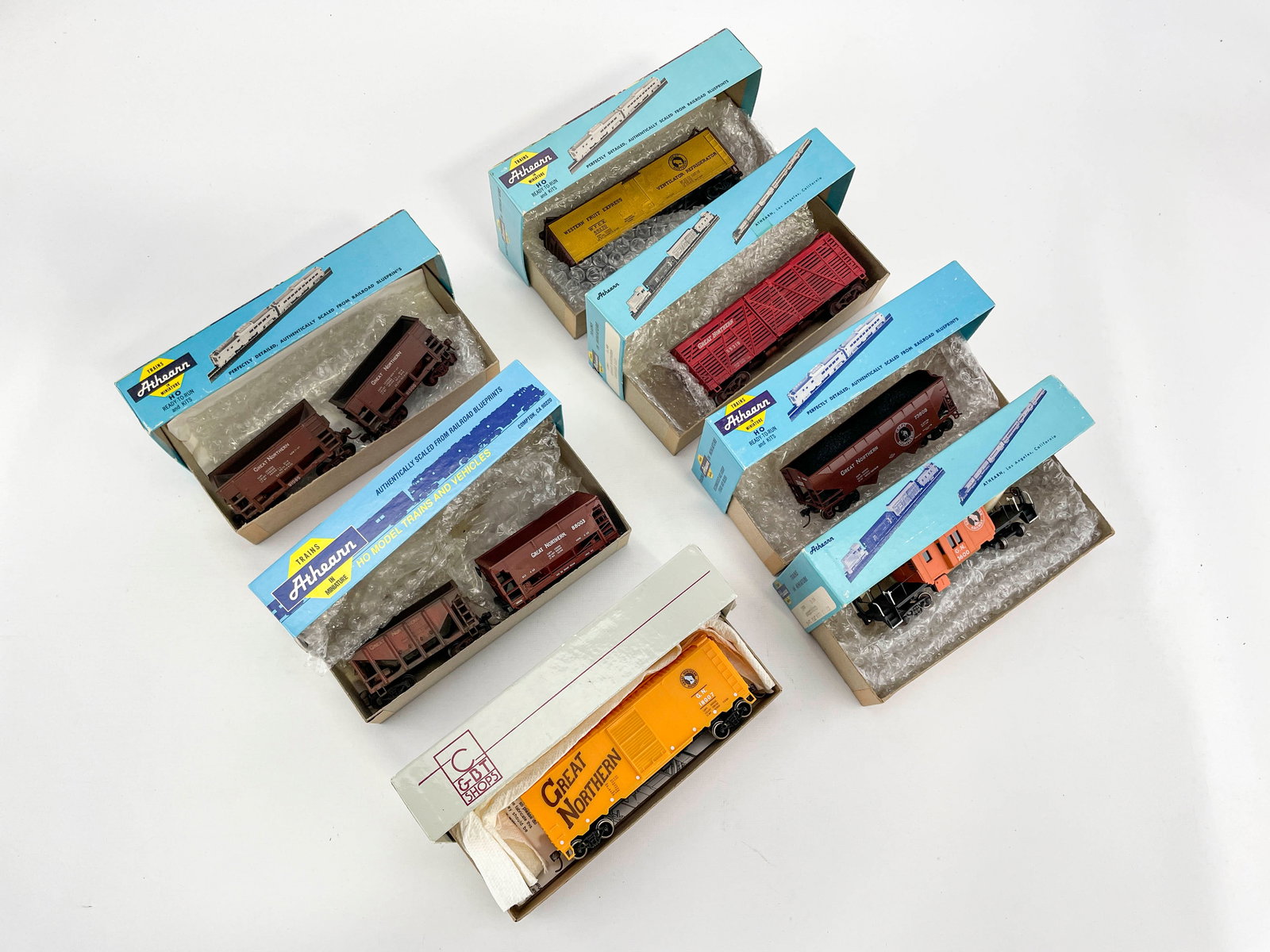 Grp 7 Misc. HO Model Great Northern Railroad Trains (1 of 10)