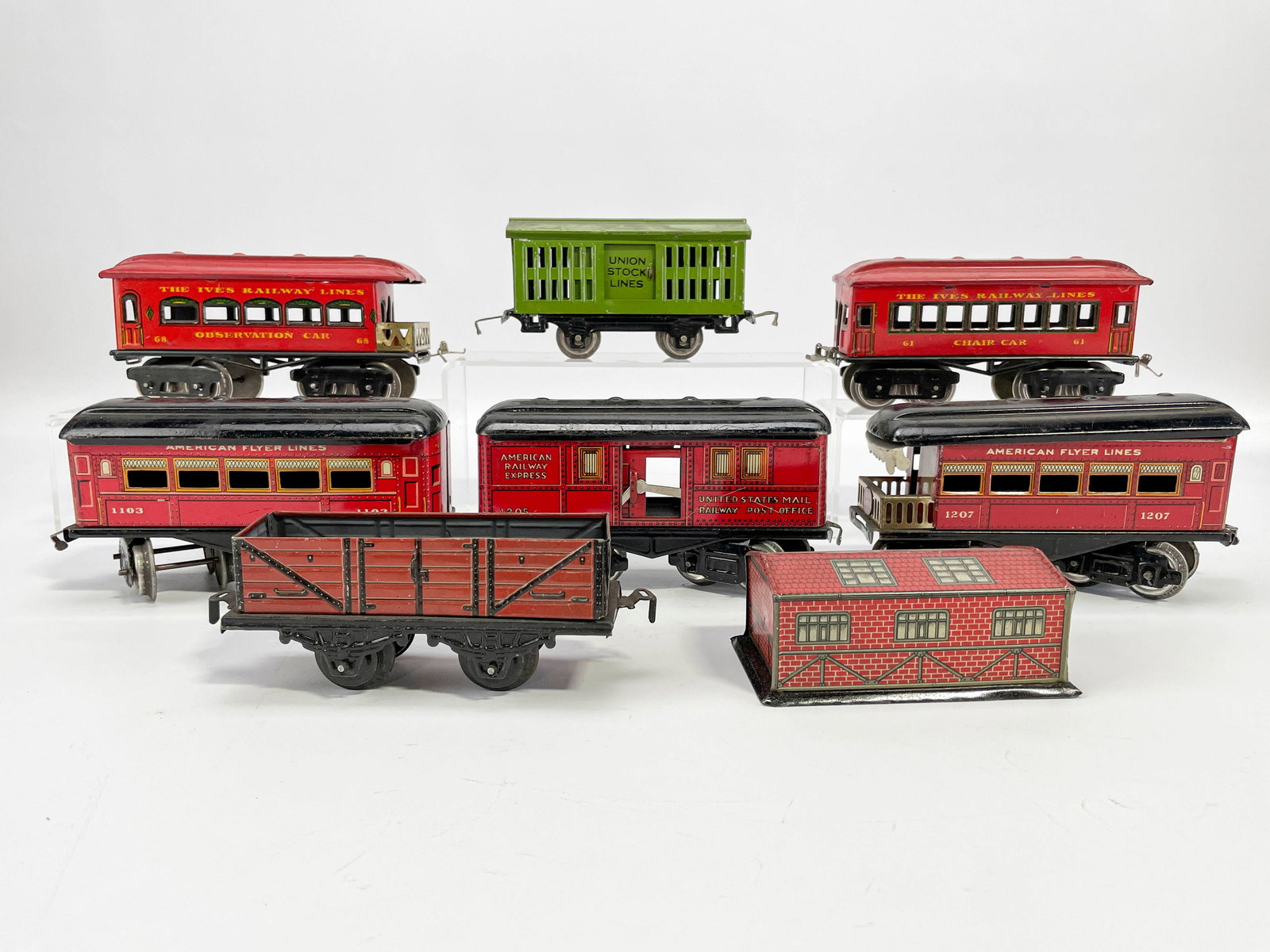 Group of 8 Prewar Train Cars & Building (1 of 20)