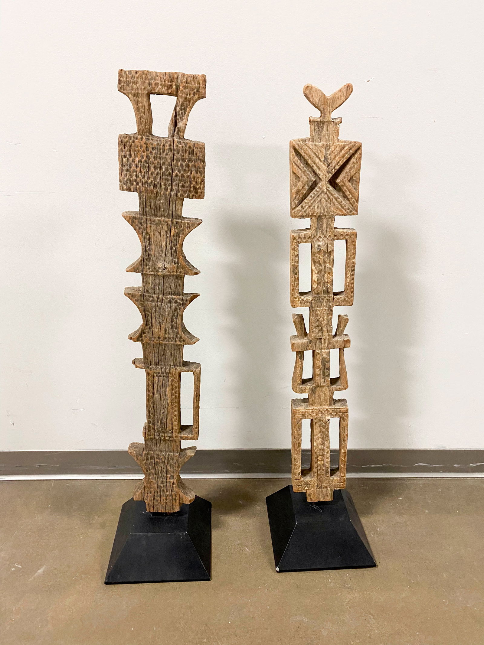 Pair of Sepik River Large Wood Carvings (1 of 14)