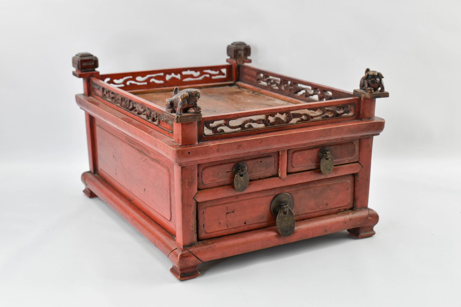 Chinese Qing Cosmetics Dresser Box (1 of 14)