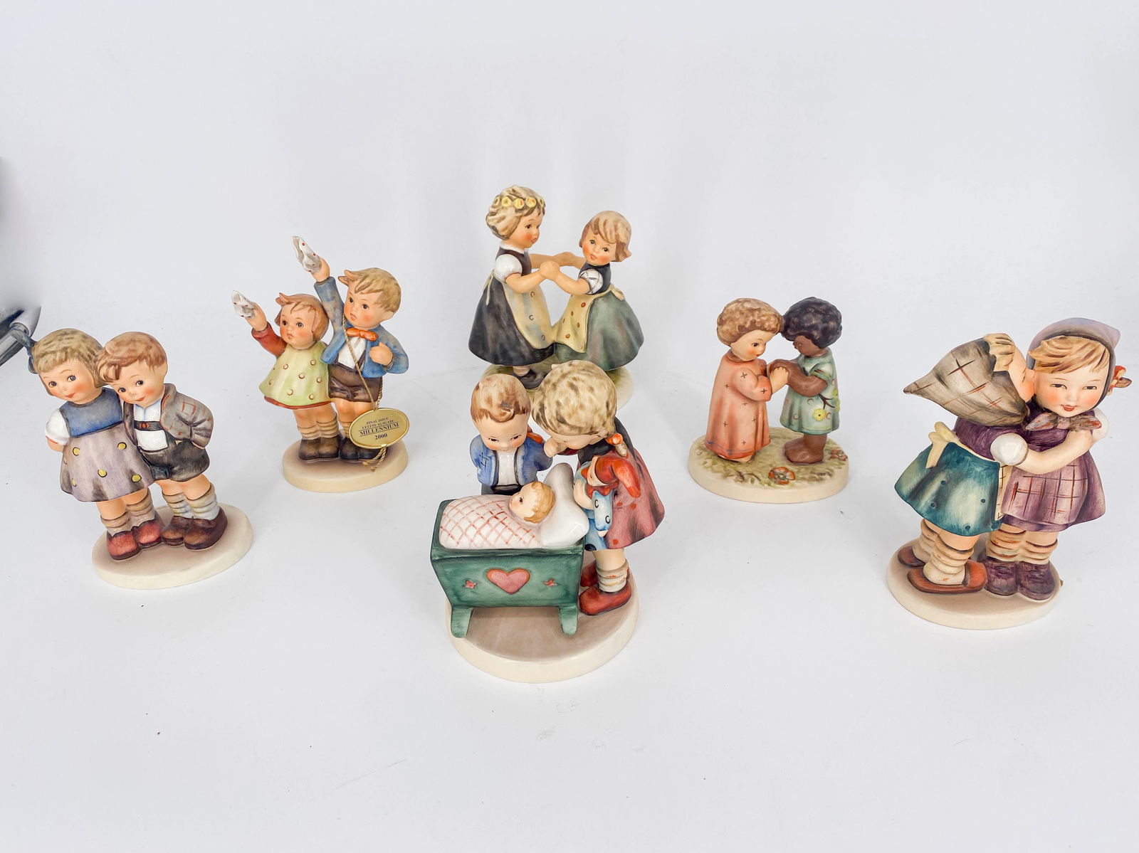 6 Goebel Hummel Figurines Feat. Scenes (1 of 14)