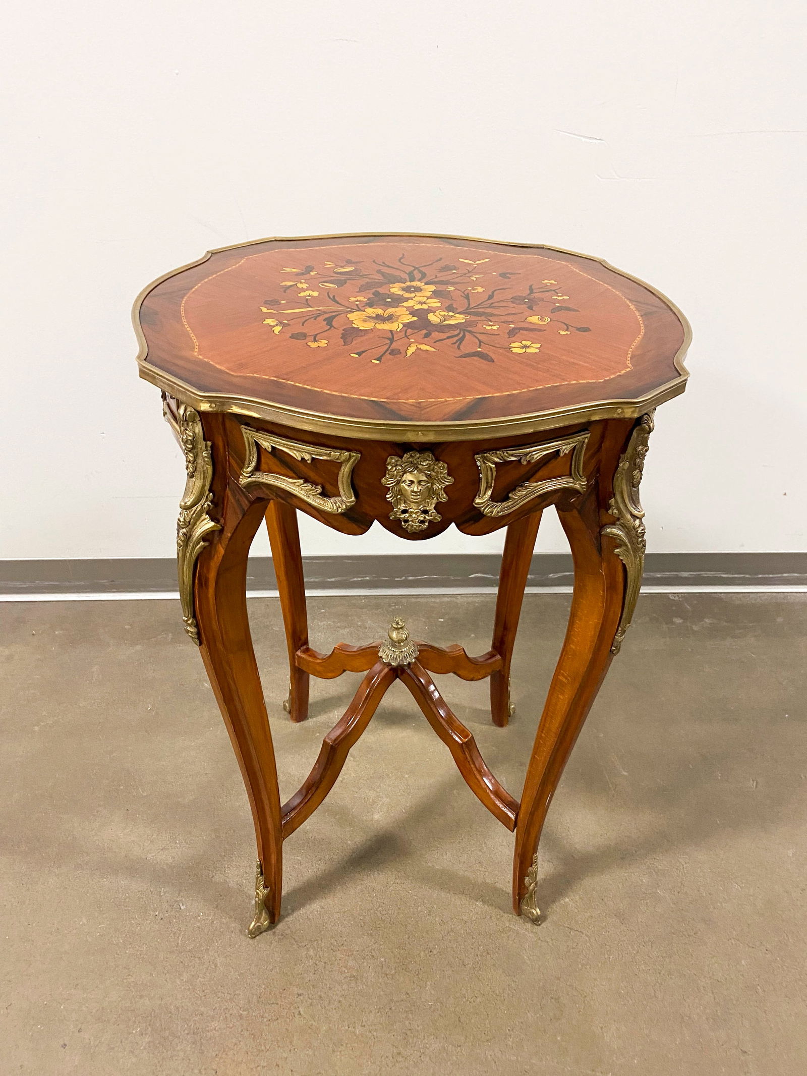 Louis XV Style Reproduction Wooden Side Table (1 of 11)