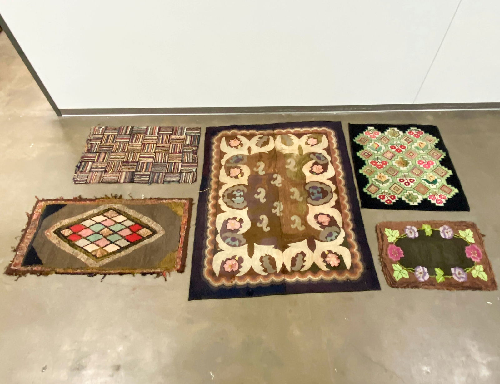 Group of 5 Early American Hooked Rugs (1 of 15)