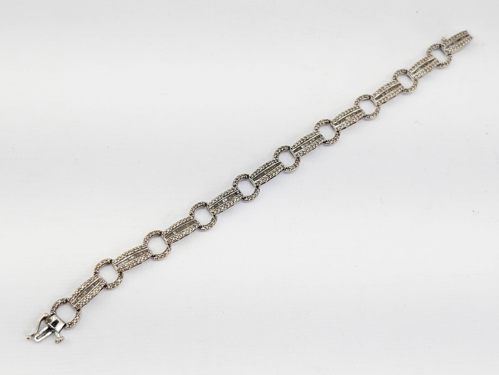 14K White Gold Diamond Bracelet (1 of 7)