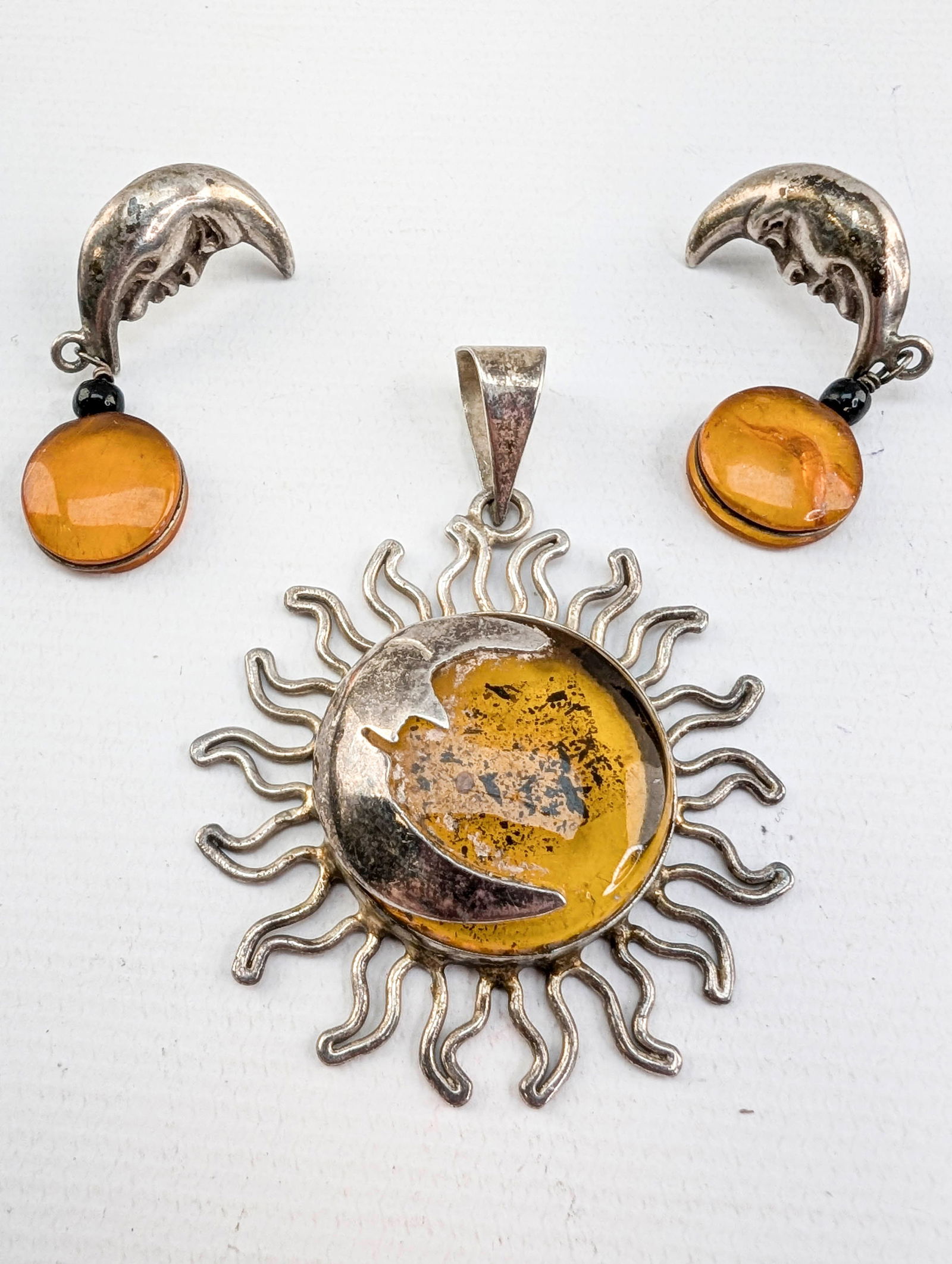 Mexican Sterling Silver Moon/Sun Pendant and Earrings (1 of 5)