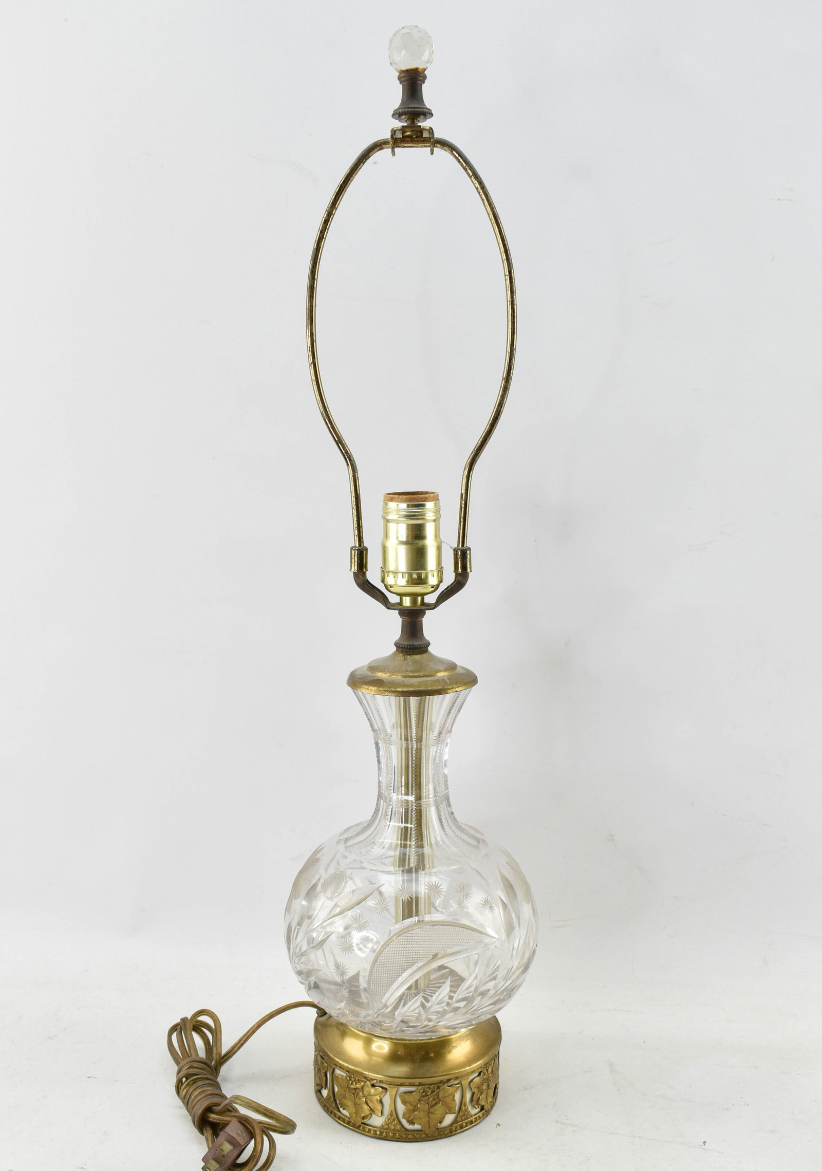 Cut Crystal Floral & Leaf w/ Brass Table Lamp (1 of 7)