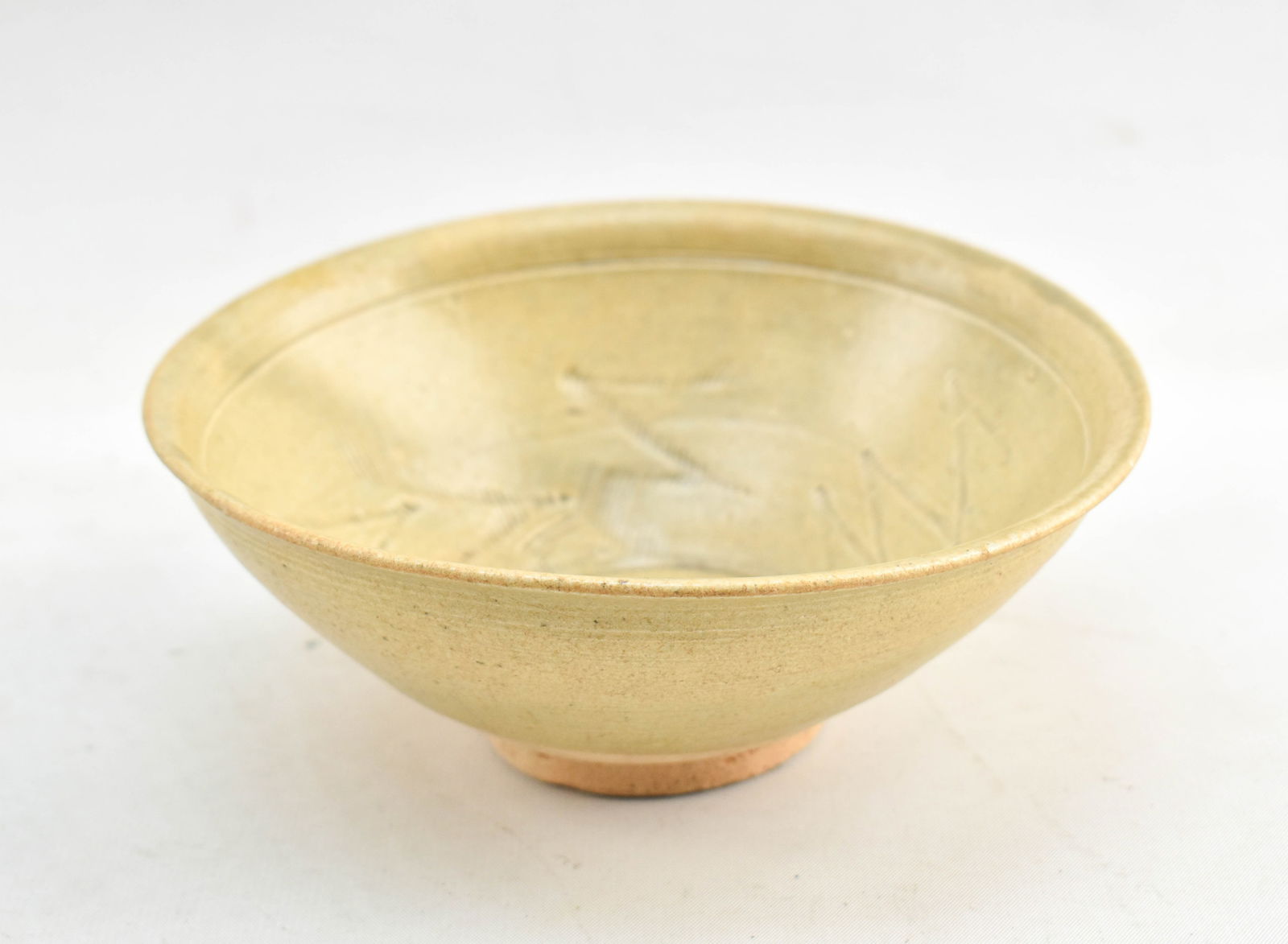 Chinese Song Celadon Glazed Ceramic Bowl (1 of 5)