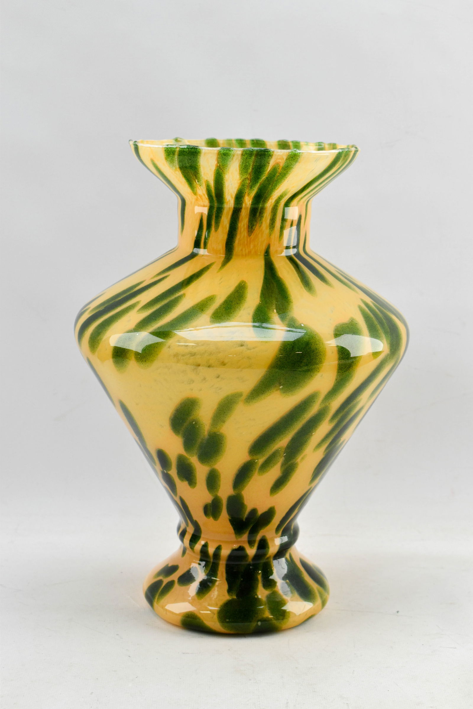Italian Yellow & Green Murano Vase (1 of 7)