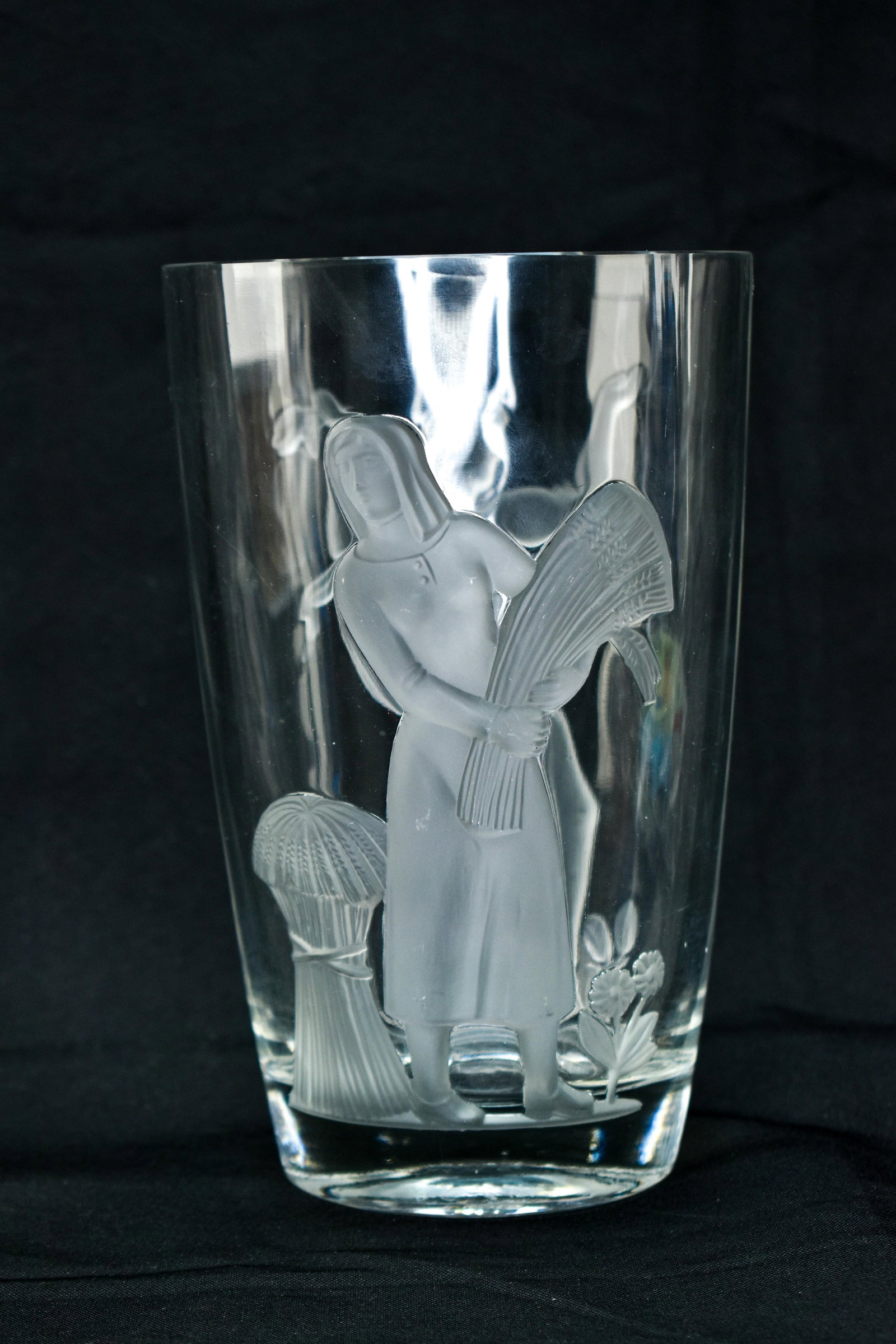 Verlys Art Deco Vase by Carl Schmitz: Vase with two figures in relief. Marked "Verlys" and signed Carl Schmitz on the bottom. Also marked 0-1940. 8"H x 5"Dia.