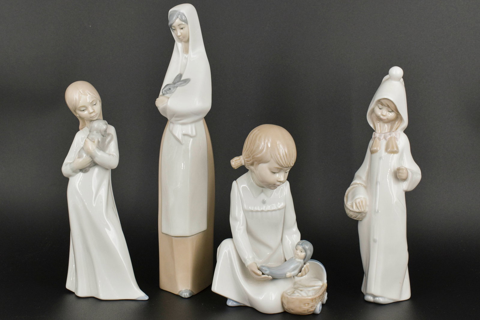 Group of 4 Assorted Lladro Figurines (1 of 9)