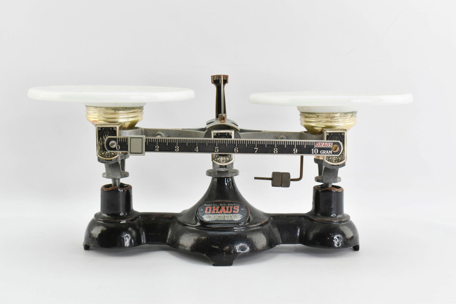 Newark Scale Works Ohaus 2 Kilo Balance Scale (1 of 9)