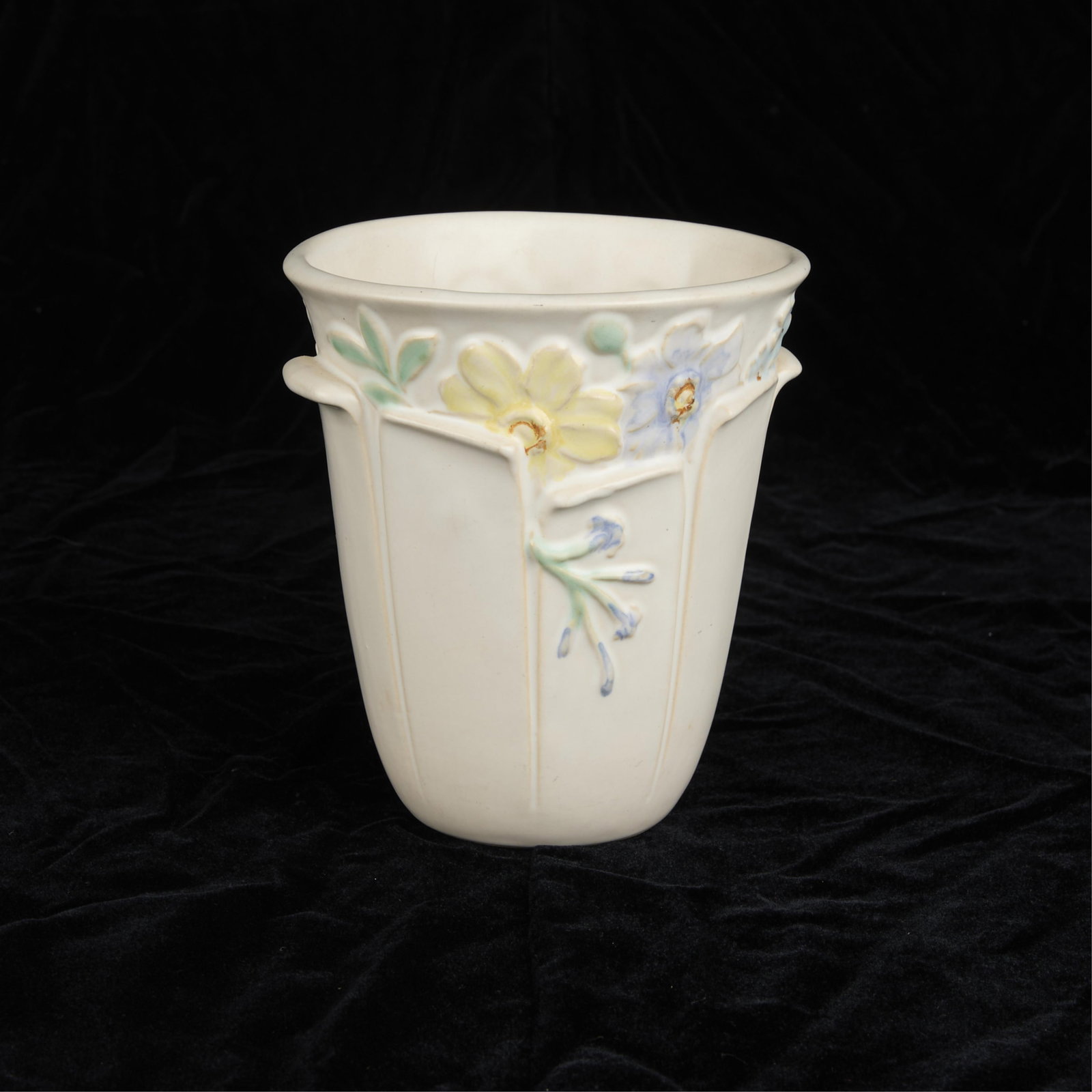 Vintage Weller Art Pottery Mi-Flo M-6 Vase: Vintage Weller Art Pottery "Mi-Flo" vase vessel with two small handles and incised fluted lines, resembling a picket fence, ca. 1927-1933. Featuring matte glazed floral motifs of pastel nast