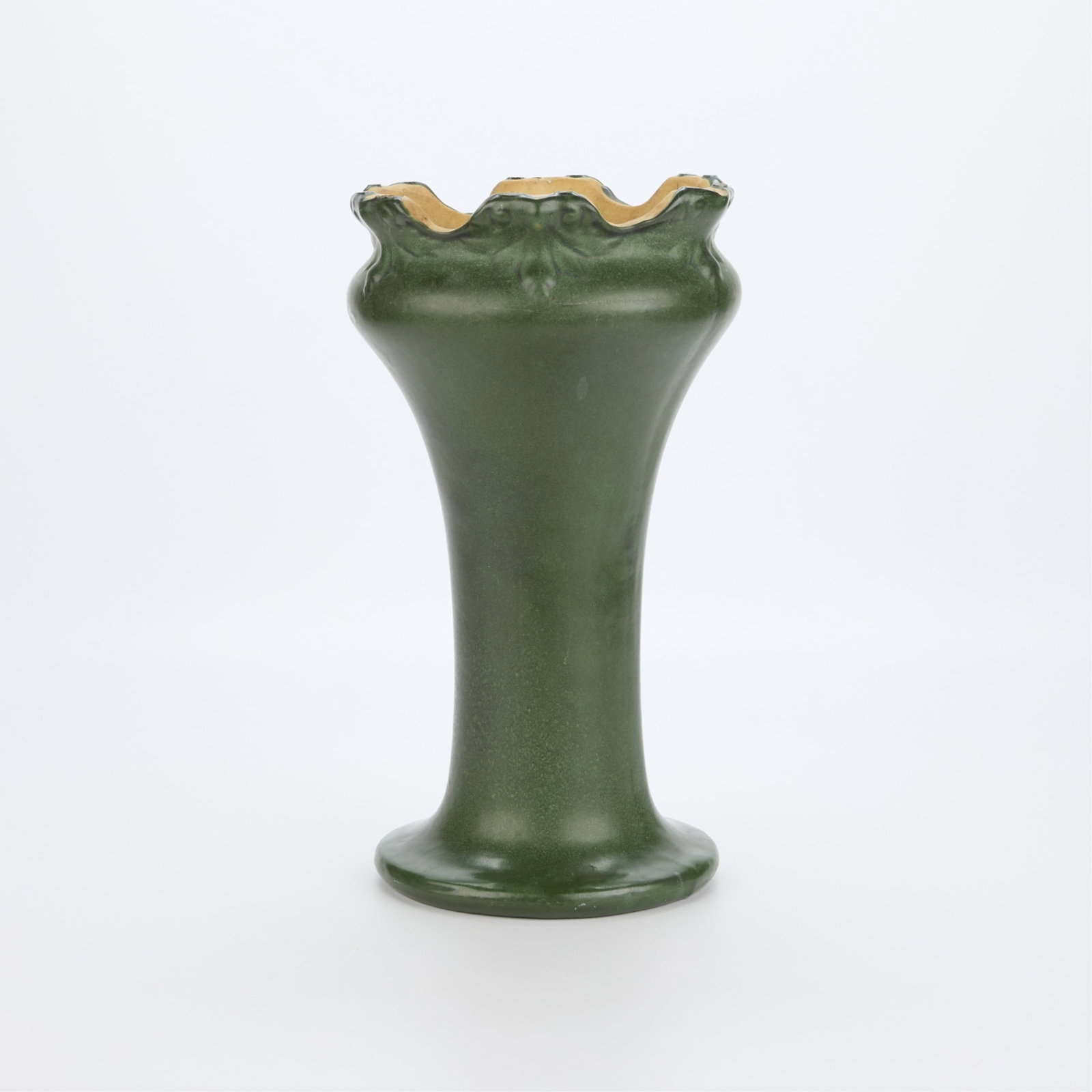 Vtg Arts & Crafts Pottery Matte Green Pedestal Stand: Vintage Arts & Crafts ceramic pottery plant stand or pedestal, early 20th century. With matte green glaze. 17.5"H x 10"D