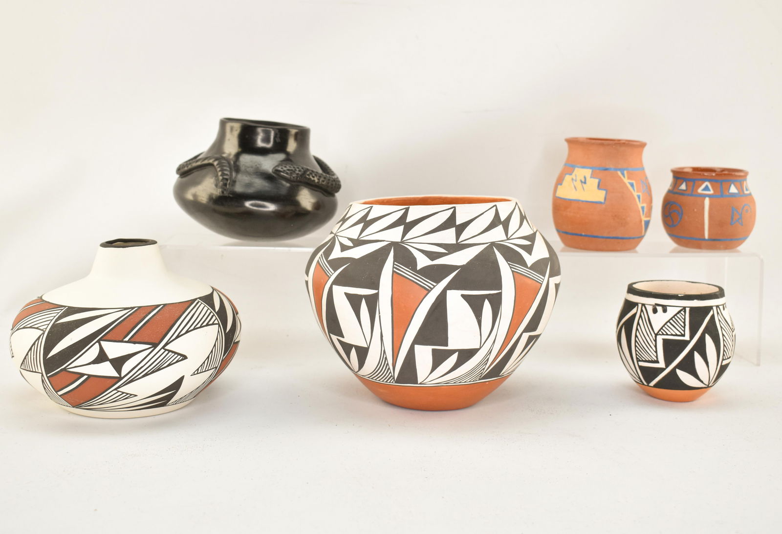 Native American & Mexican Pottery Vase Group (1 of 14)