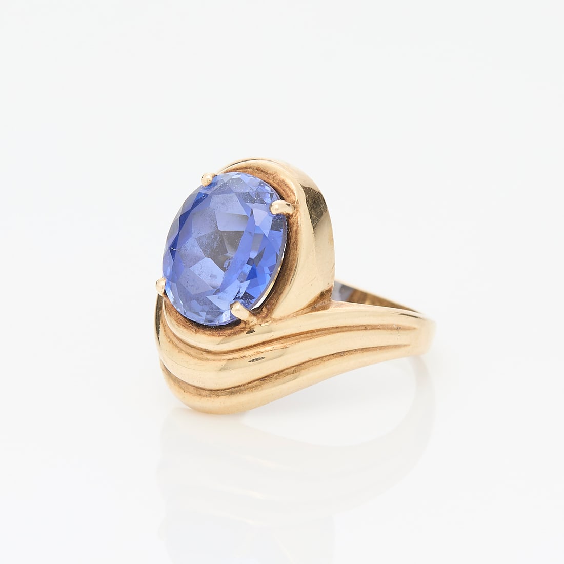 10KT Gold Ring with Blue Stone, Sz 8 (1 of 3)