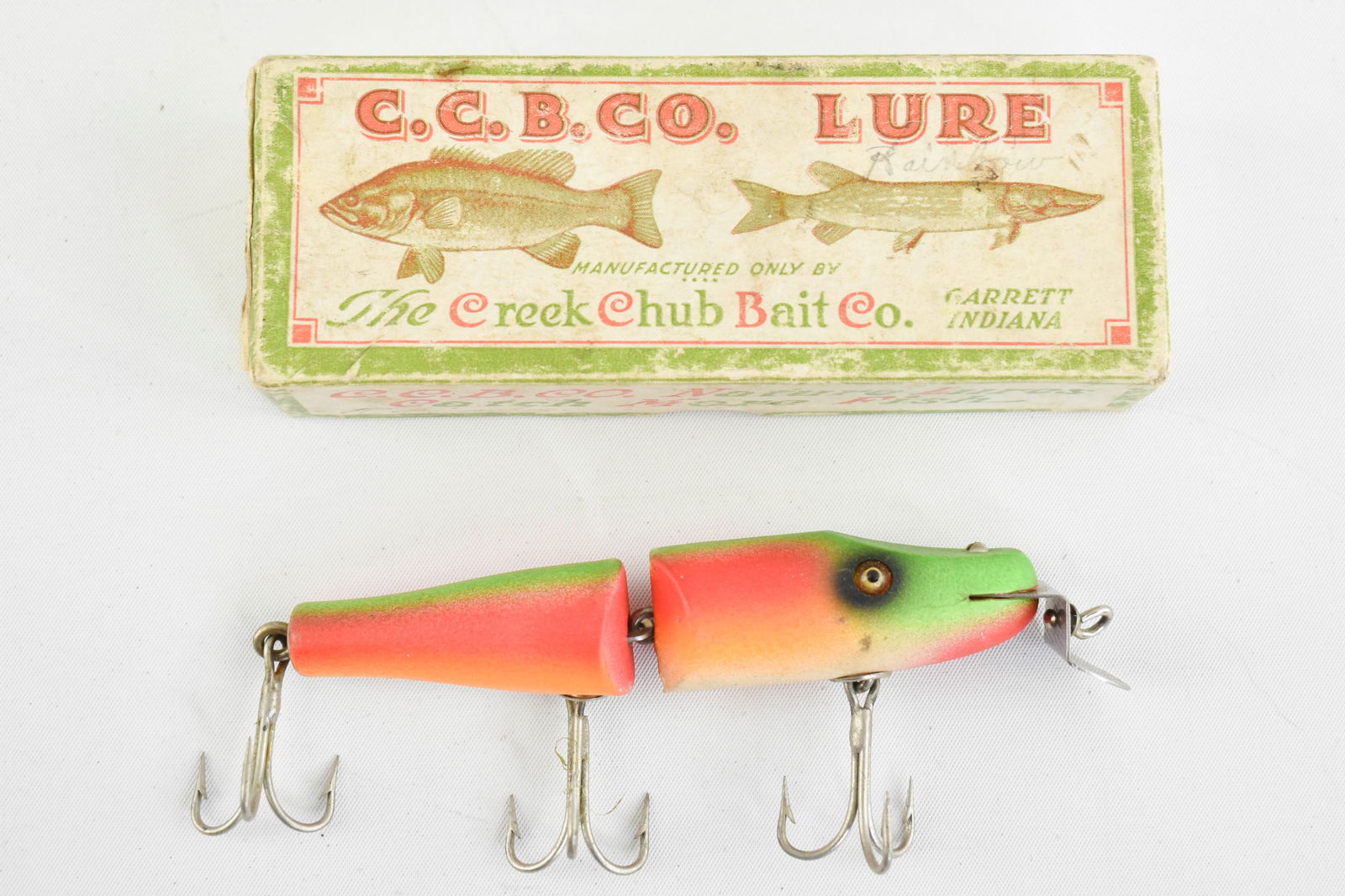 Chub Creek Bait Co. 2631 Rainbow Fire Jointed Pikie Lure (1 of 6)