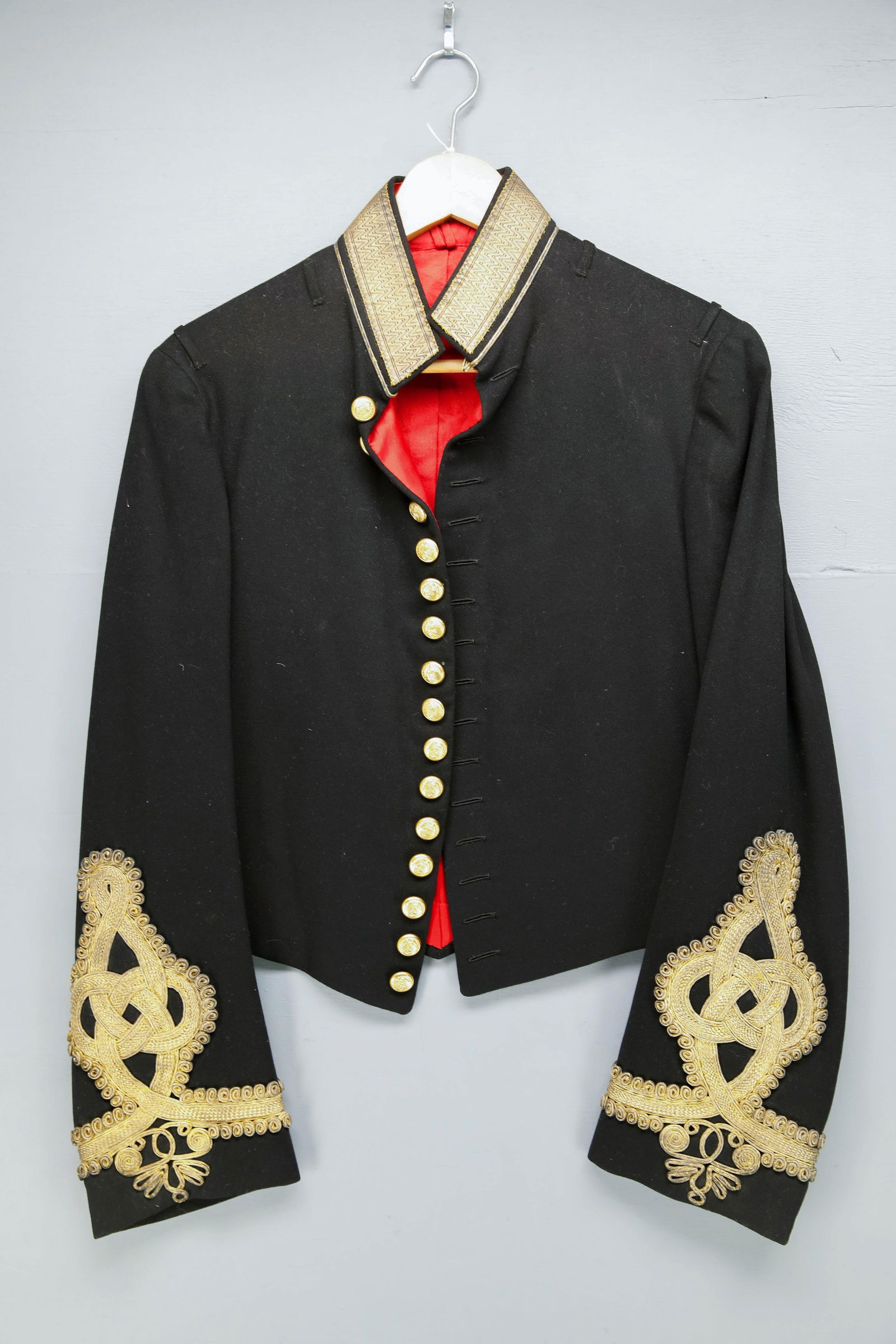 1920s U.S. Marines Mess Dress Jacket (1 of 5)