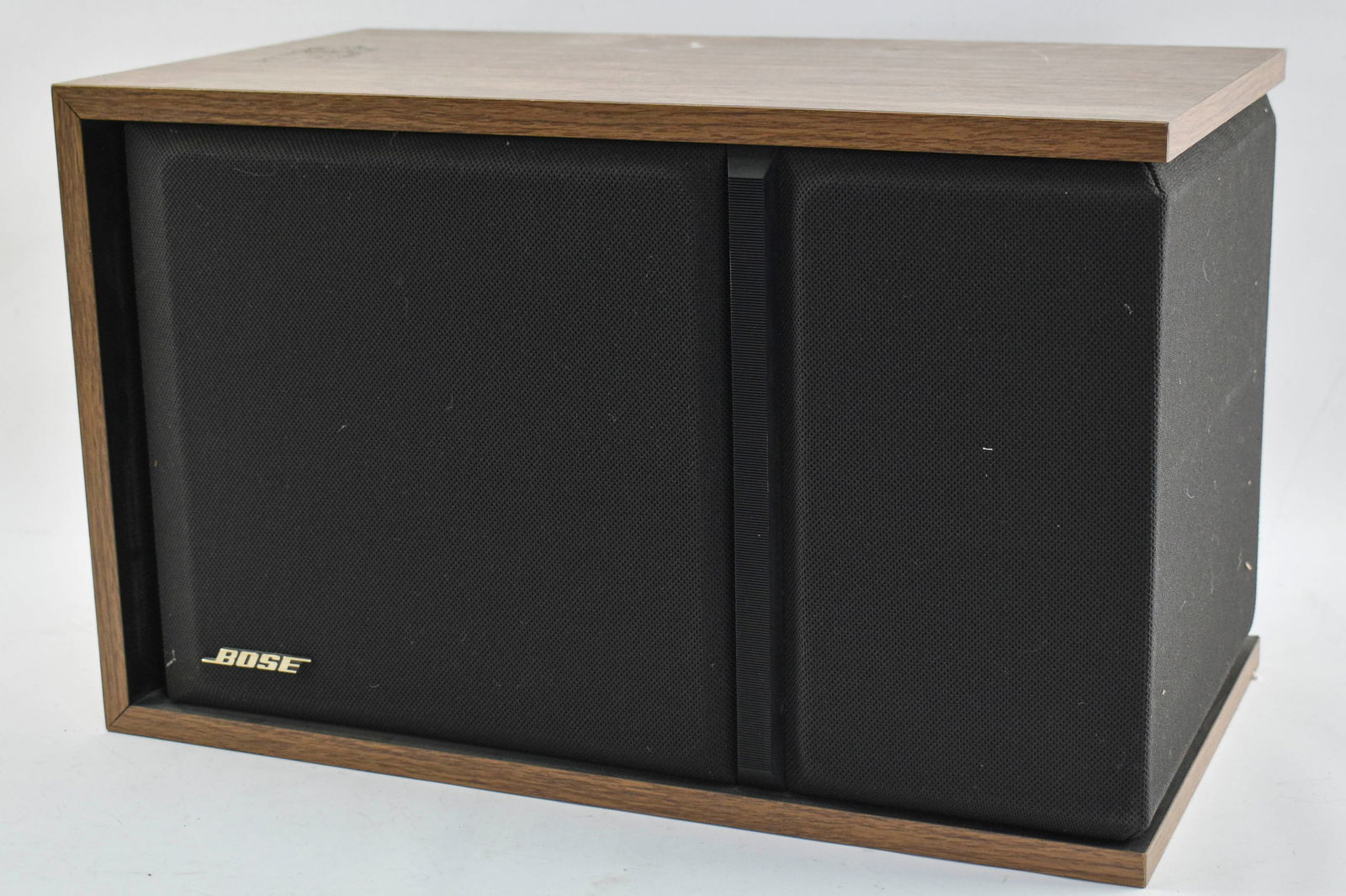 Bose 301 Series III Speaker (1 of 8)