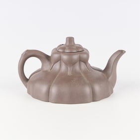 Chinese Yixing Zisha Teapot