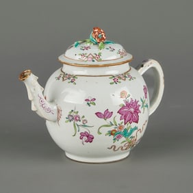 18th c. Chinese Export Famille Rose Porcelain Teapot
