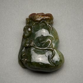 Chinese Carved Green Jadeite Monkey Dbl Gourd Pendant