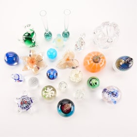 Group of 23 Art Glass Objects