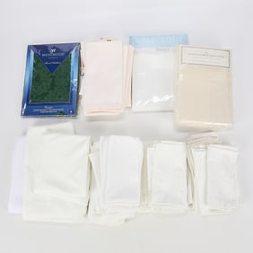 Group of Assorted Linens