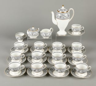 30 Pc Wedgwood Florentine Porcelain Black Tea Set