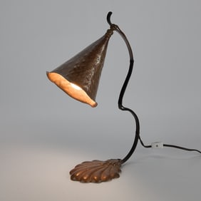 Vintage Scallop Iron Desk Lamp