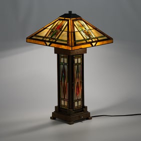 Craftsman Tiffany Style Stained Glass Lamp