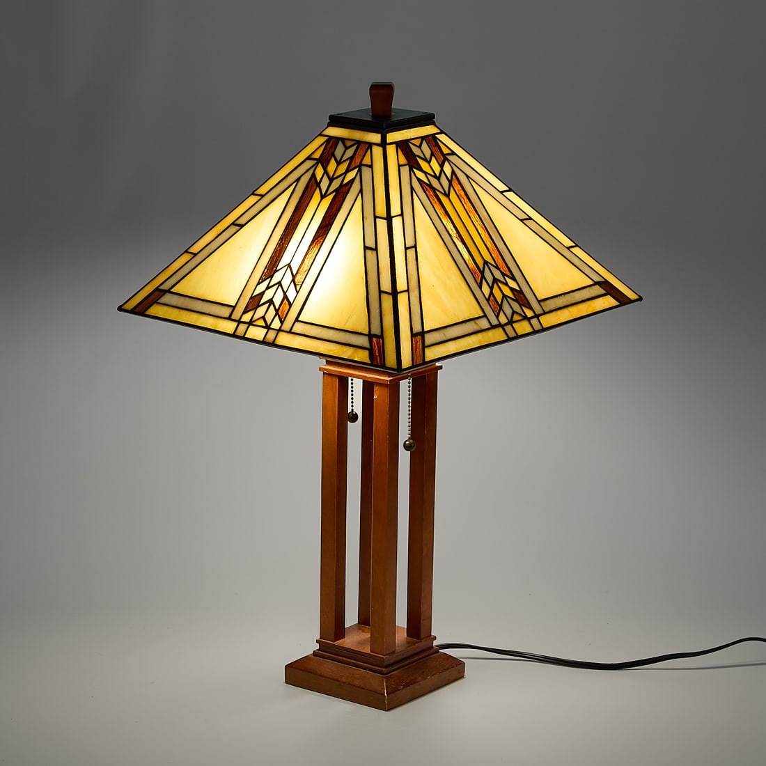 Craftsman Tiffany Style Stained Glass Lamp (1 of 6)