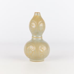 Chinese Porcelain Double-Gourd Vase