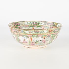 Chinese Rose Medallion Porcelain Bowl