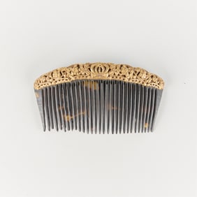 Chinese or Philippine Gold and Shell Hair Pin