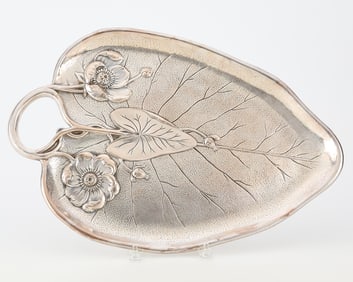 Reed & Barton Silverplate Nouveau Leaf Tray 1400