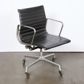 Eames for Herman Miller MCM Aluminum Desk Chair