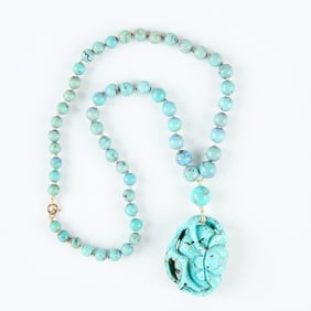 Turquoise Beaded Necklace w/ Pendant