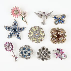 Group Weiss Costume Jewelry Pins