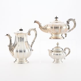3 Pcs Marlboro Silverplate "Old English" Tea Set - 2,214 g