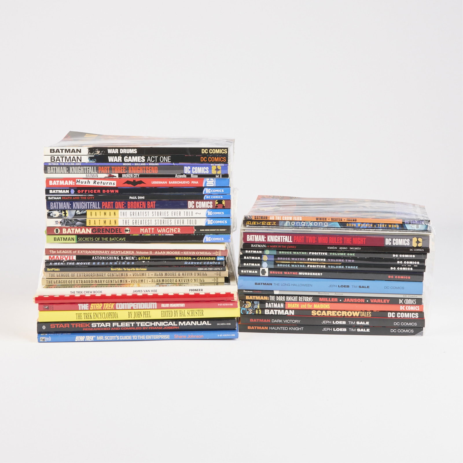 Lrg Grp Marvel, DC, & Star Trek Comics & Books (1 of 1)
