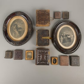 Grp Vintage Photo Albums & Framed Family Photos