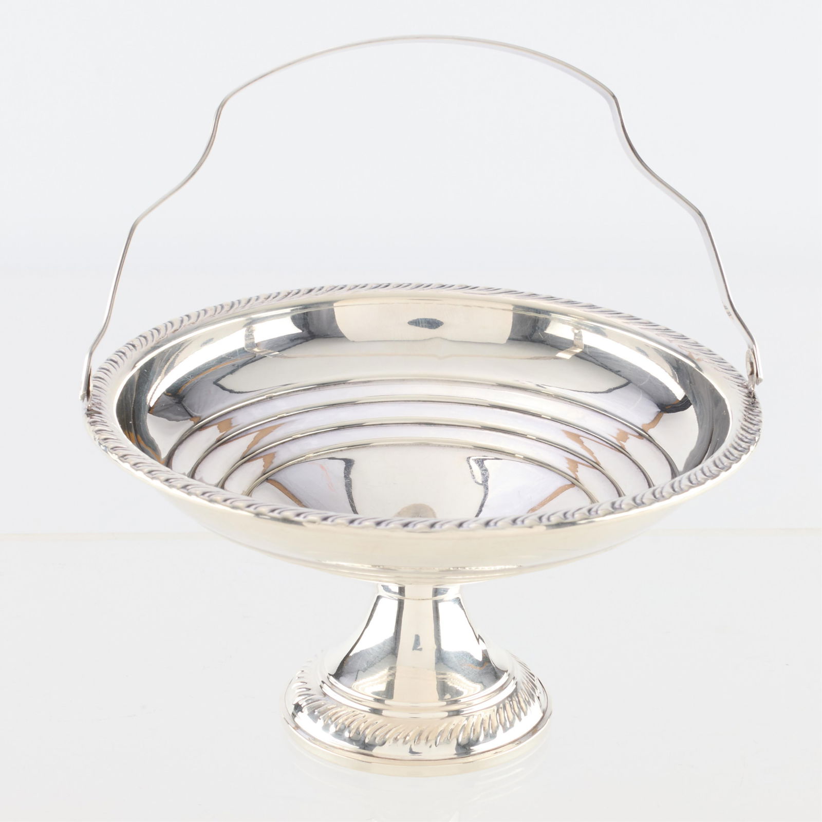 American Weighted Sterling Bonbon Dish - 107 g (1 of 7)