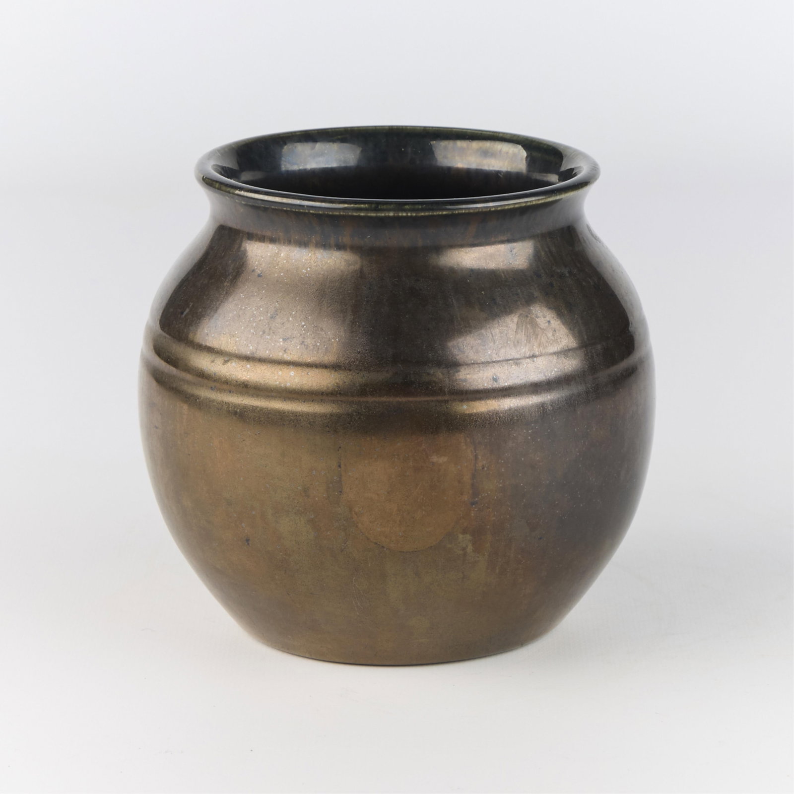 J.B. Hunt for Broadmoor Pottery Gunmetal Vase (1 of 6)